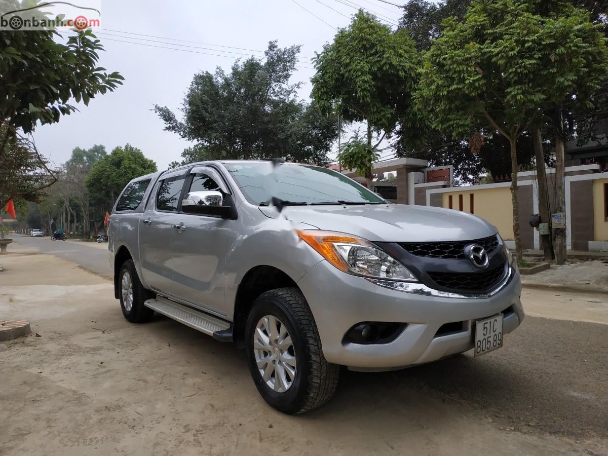 Mazda BT 50 2.2L 4x2 AT 2015 - Bán Mazda BT 50 2.2 AT 2WD đời 2015, màu bạc, xe nhập như mới