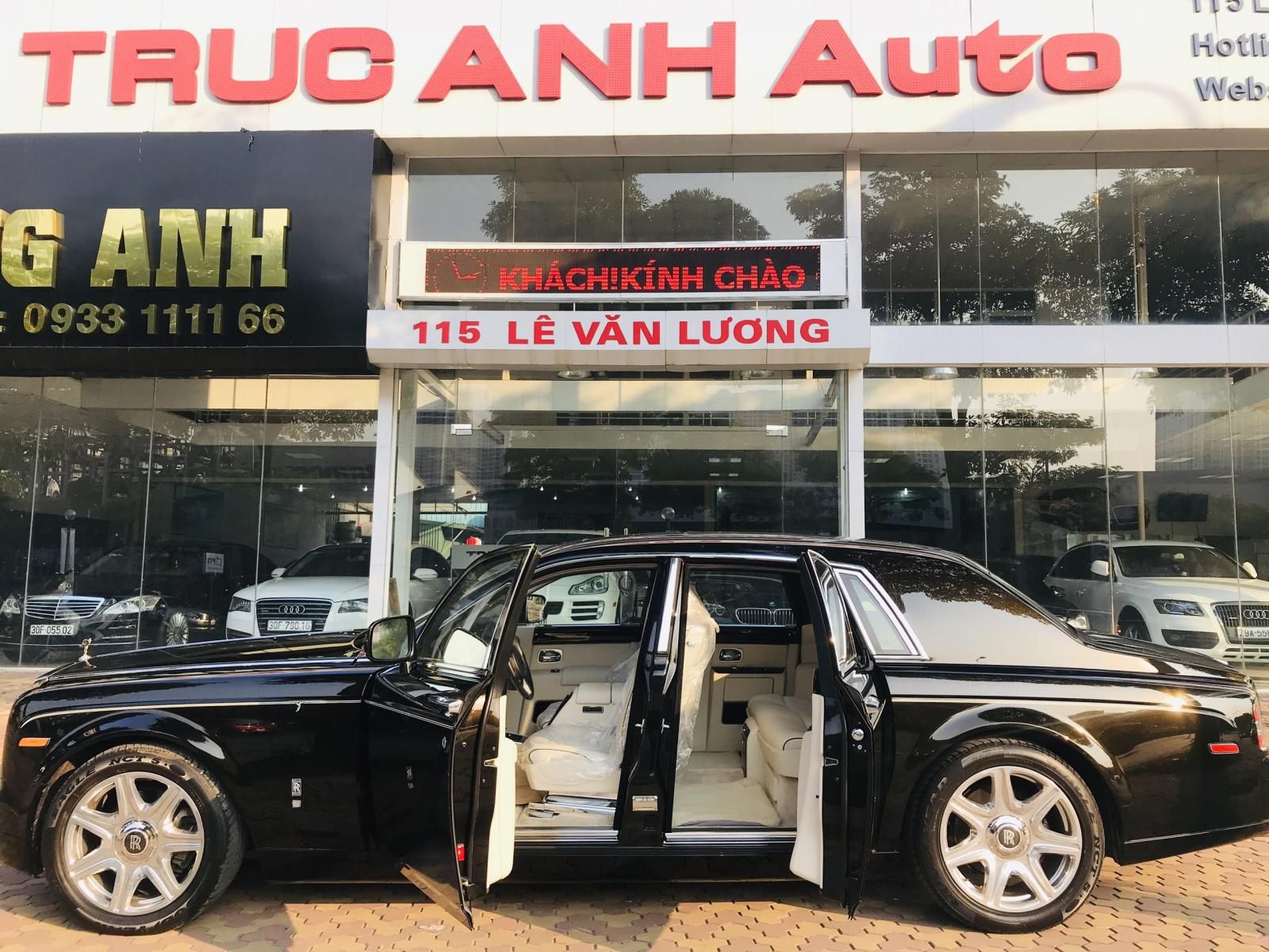 Rolls-Royce Phantom  EWB   2011 - Phantom EWB bản giới hạn, kỷ niệm 100 năm thành lập