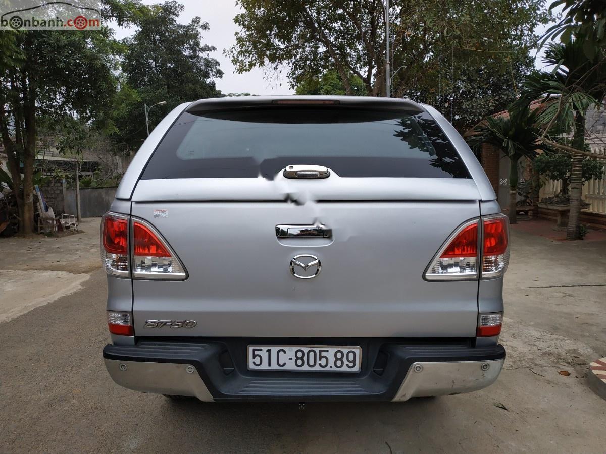 Mazda BT 50 2.2L 4x2 AT 2015 - Bán Mazda BT 50 2.2 AT 2WD sản xuất 2015, màu bạc, nhập khẩu 