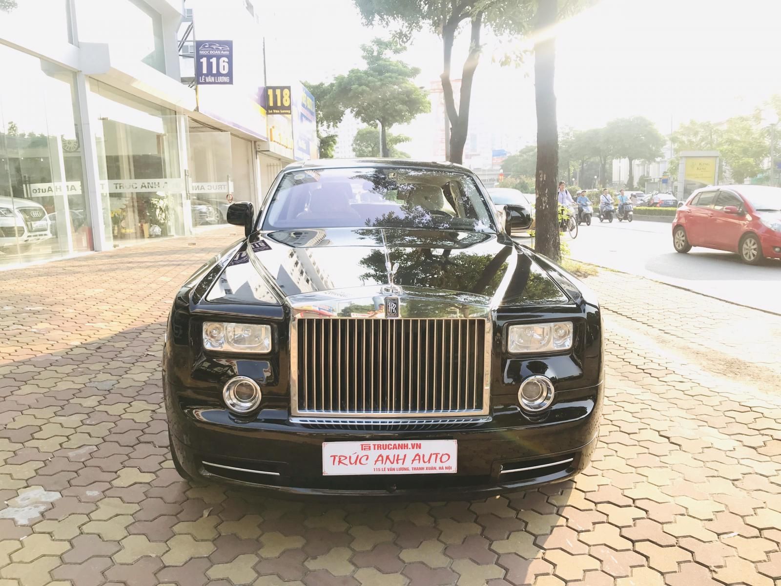 Rolls-Royce Phantom  EWB   2011 - Phantom EWB bản giới hạn, kỷ niệm 100 năm thành lập