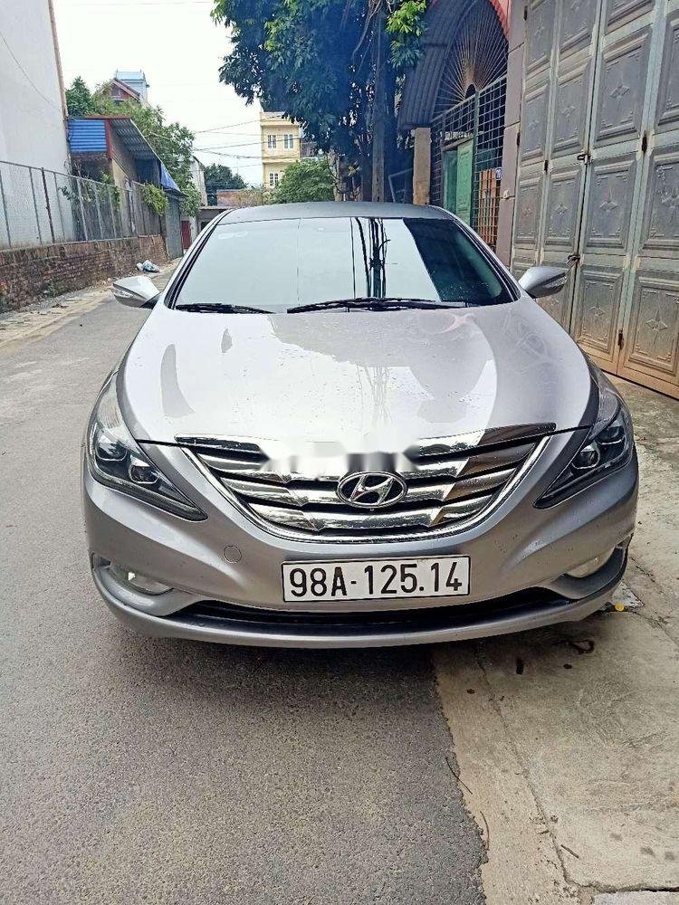 Hyundai Sonata 2012 - Cần bán Hyundai Sonata AT năm 2012, nhập khẩu xe gia đình, giá tốt