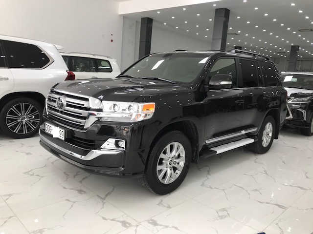 Toyota Land Cruiser 5.7V8 2019 - Bán Toyota Landcruiser 5.7V8 Xuất Mỹ xe vừa bấm biển xong, biển đẹp xe chưa lăn bánh mới như 100% xe giờ sang tên 2%