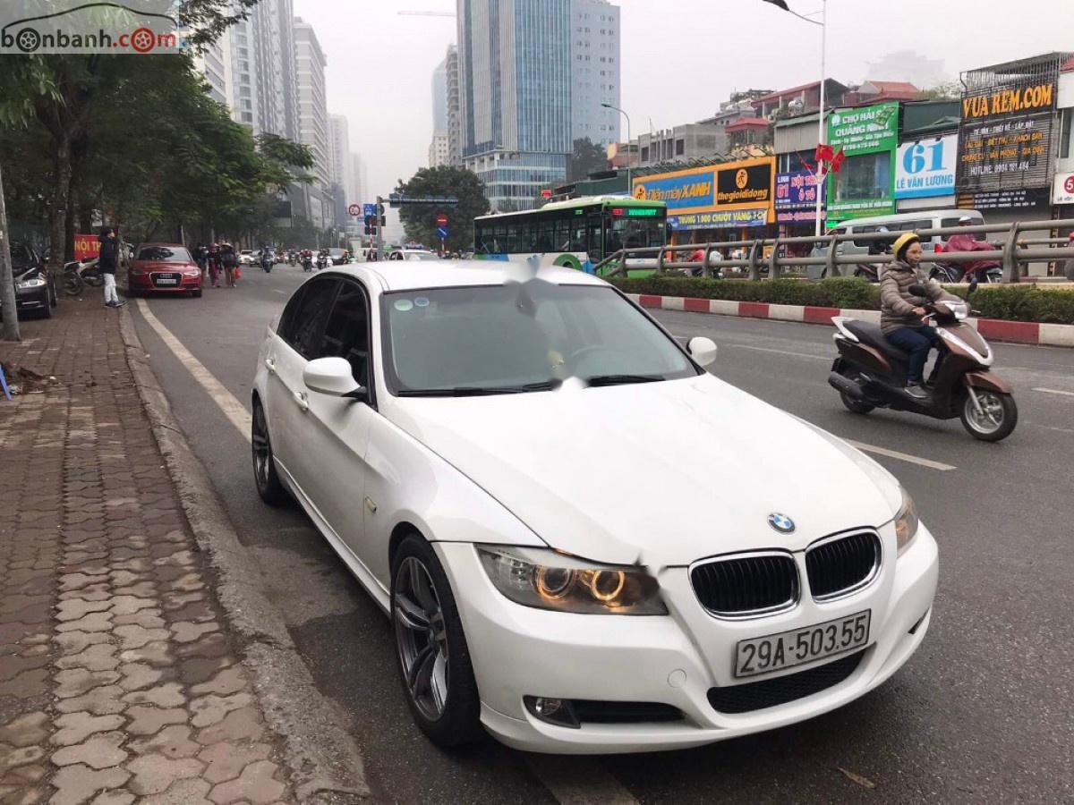 BMW 3 Series   2011 - Cần bán BMW 320i 2011, màu trắng, nhập khẩu nguyên chiếc