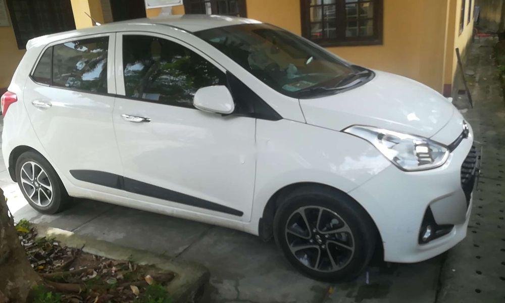 Hyundai Grand i10 2018 - Cần bán Hyundai Grand i10 đời 2018, màu trắng, nhập khẩu nguyên chiếc chính chủ