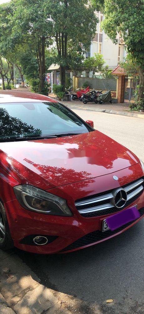 Mercedes-Benz A class 2014 - Cần bán gấp Mercedes đời 2014, màu đỏ xe gia đình