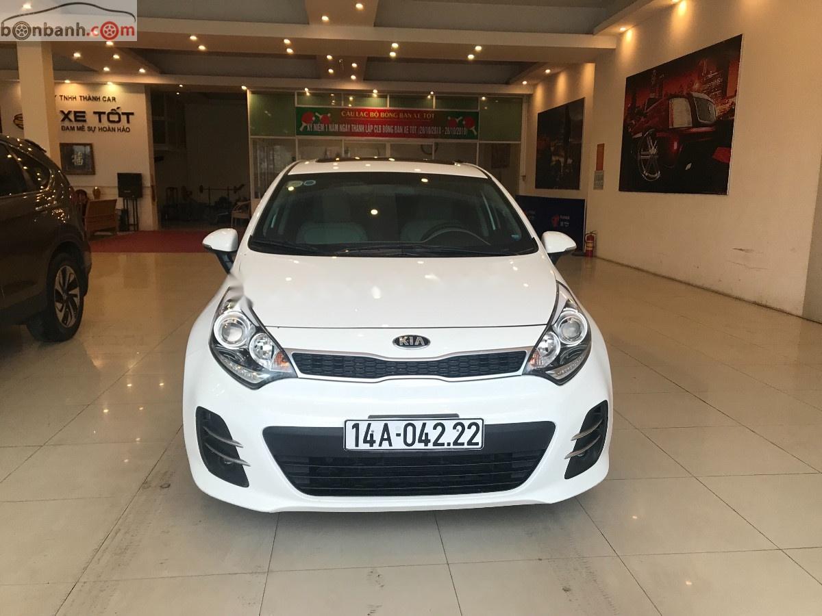 Kia Rio 1.4 AT 2015 - Cần bán lại xe Kia Rio 1.4 AT năm 2015, màu trắng, nhập khẩu chính chủ