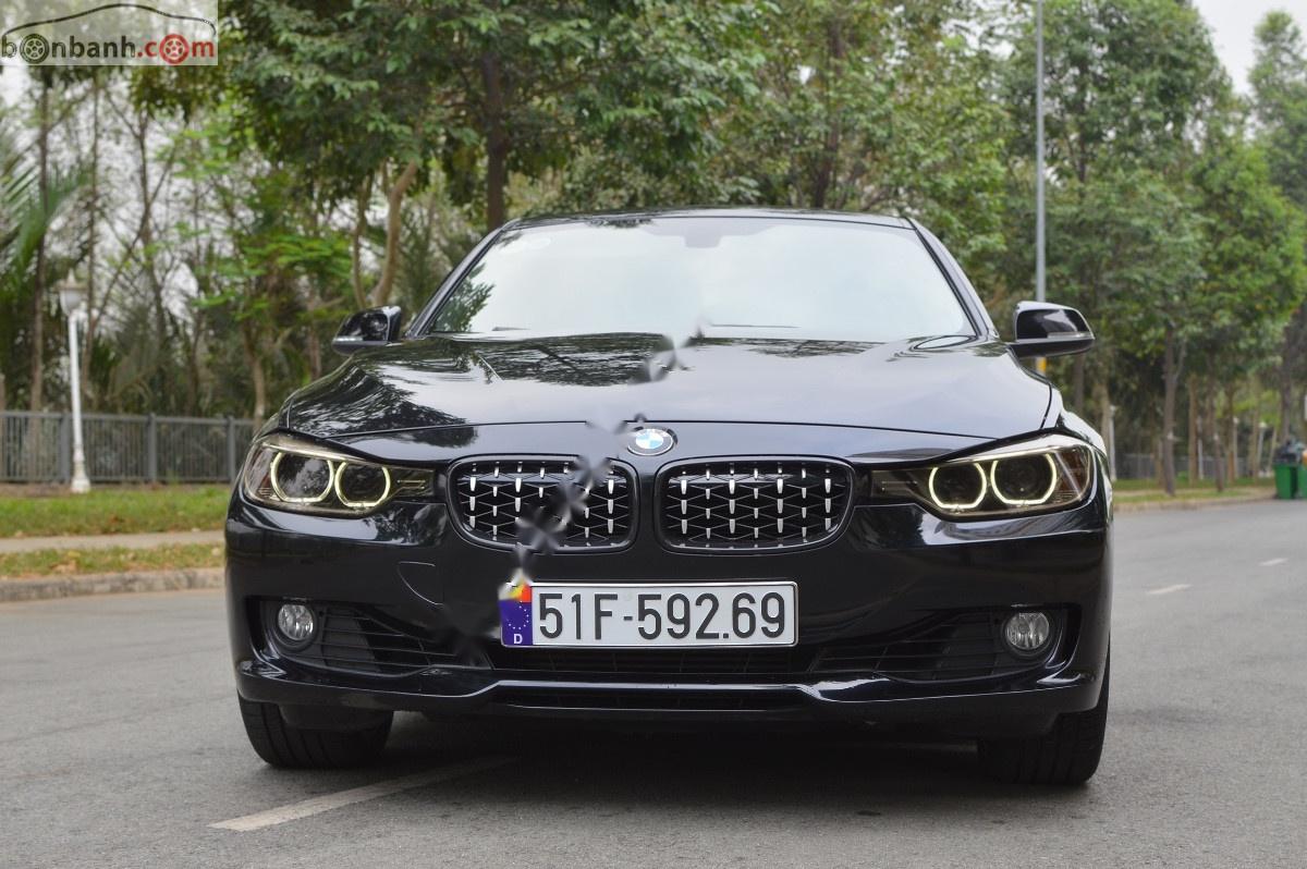 BMW 3 Series 2014 - Bán BMW 3 Series 320i năm 2014, màu đen, nhập khẩu, giá tốt