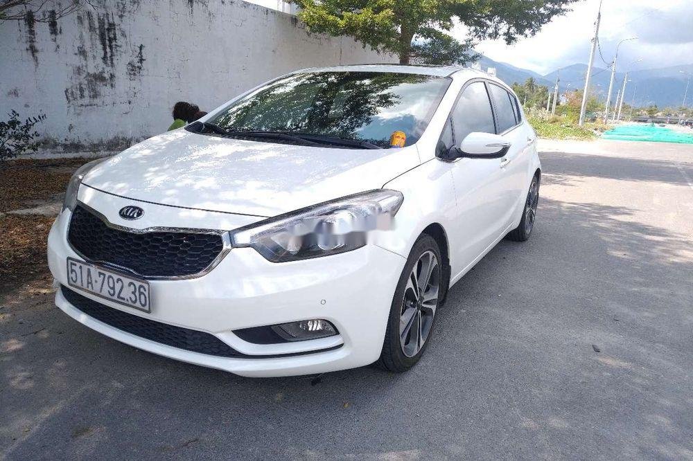 Kia Cerato 1.6 AT 2013 - Bán ô tô Kia Cerato đời 2013, màu trắng, xe nhập