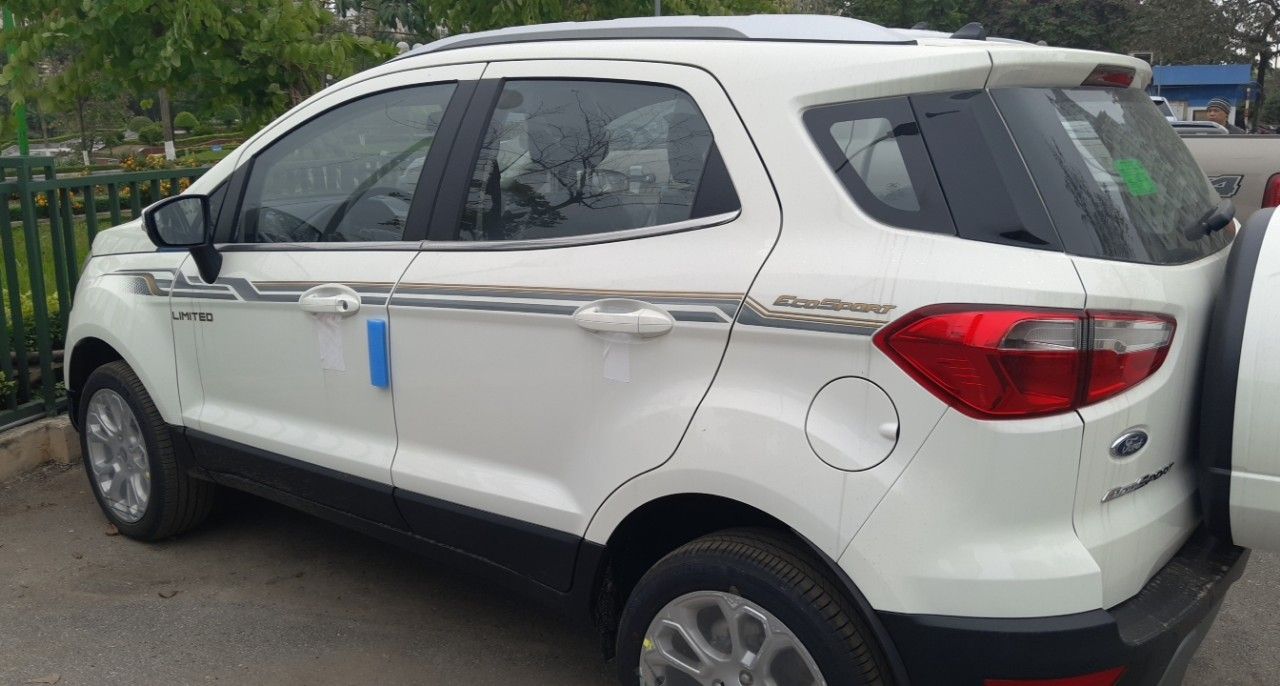 Ford EcoSport 2019 - Bán Ford EcoSport Titanium 2019, đủ màu, chỉ với 150tr nhận xe, film, bảo hiểm, camera hành trình, LH 0974286009