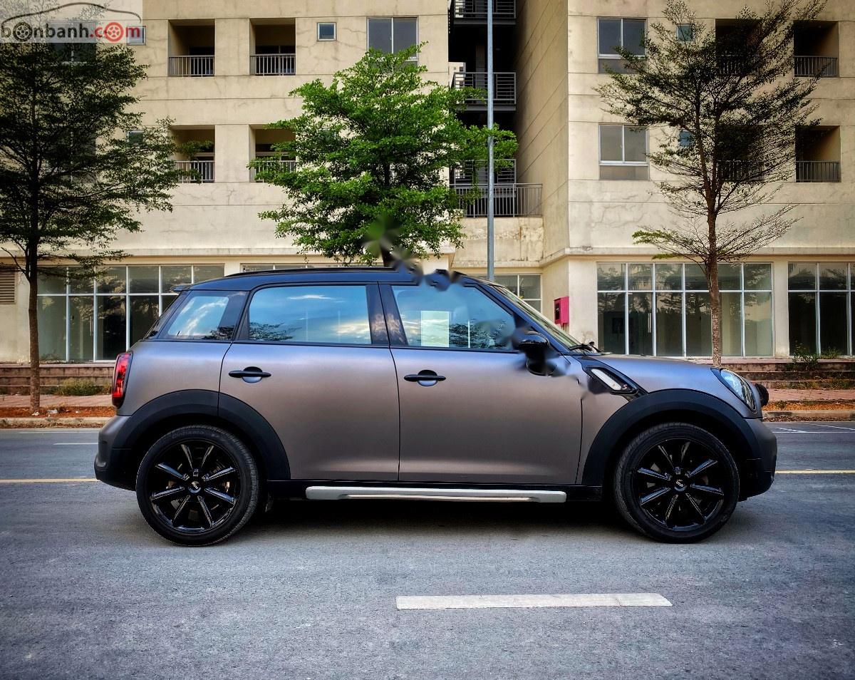 Mini Cooper 2015 - Cần bán lại xe Mini Cooper Countryman S 1.5 năm sản xuất 2015, màu trắng, xe nhập