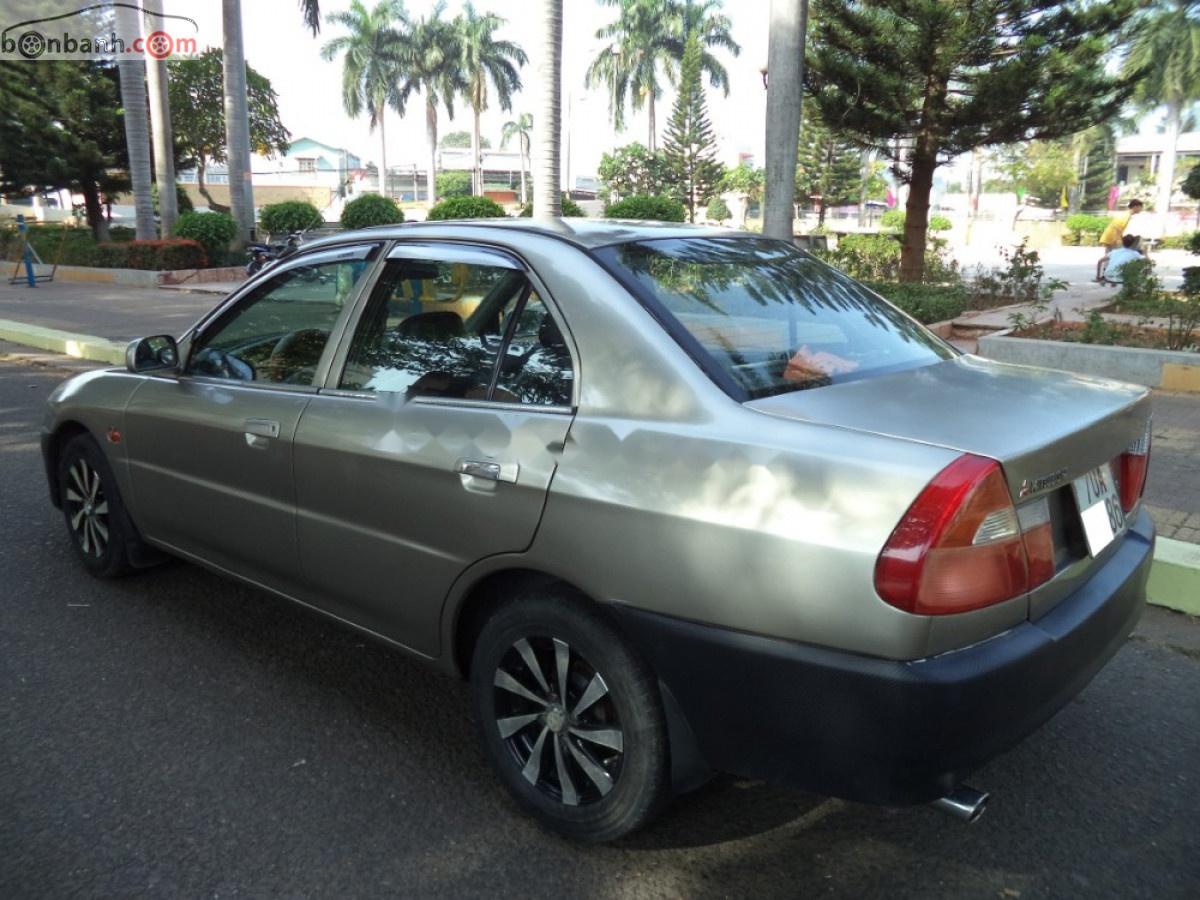 Mitsubishi Lancer 2001 - Bán Mitsubishi Lancer năm 2001 còn mới, giá tốt