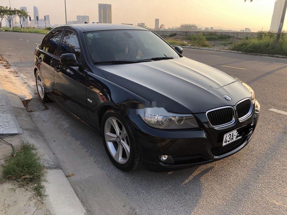 BMW 3 Series 2010 - Bán BMW 3 Series 320i sản xuất năm 2010, màu đen, nhập khẩu