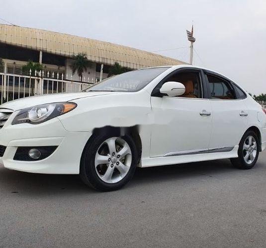 Hyundai Avante 2011 - Bán Hyundai Avante đời 2011, màu trắng
