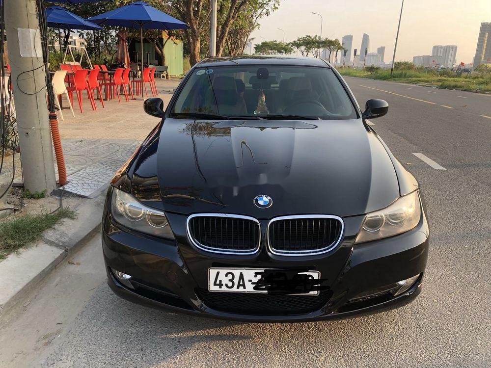 BMW 3 Series 2010 - Bán BMW 3 Series 320i sản xuất năm 2010, màu đen, nhập khẩu