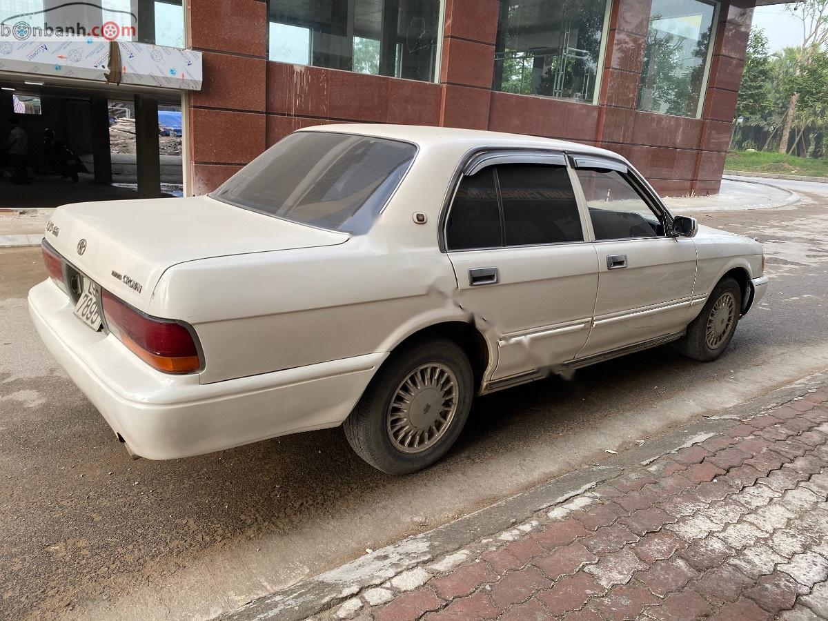 Toyota Crown Super Saloon 3.0 MT 1995 - Bán ô tô Toyota Crown 3.0 đời 1995, màu trắng, nhập khẩu nguyên chiếc như mới, giá 78tr