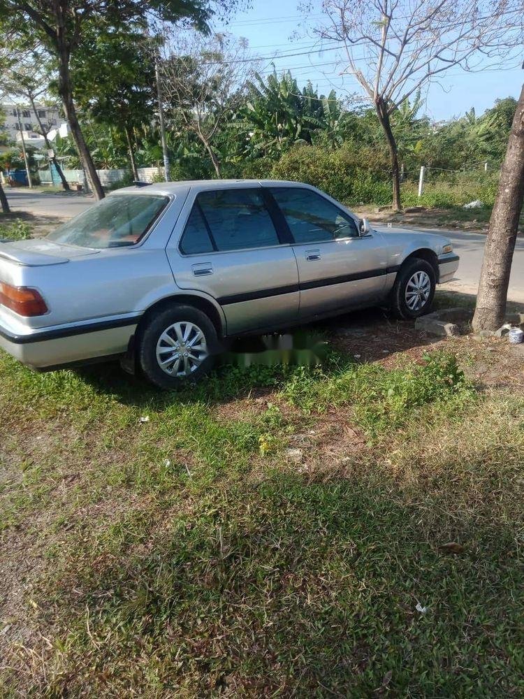 Honda Accord 1995 - Cần bán gấp Honda Accord MT năm 1995, màu trắng số sàn