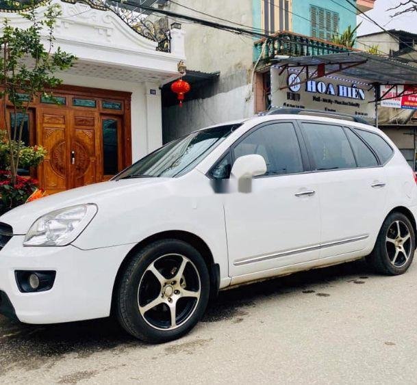 Kia Carens    2010 - Cần bán Kia Carens 2010, màu trắng, giá tốt