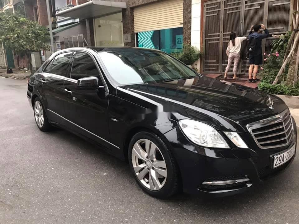 Mercedes-Benz E class   2011 - Bán Mercedes E250 2011, giá cạnh tranh