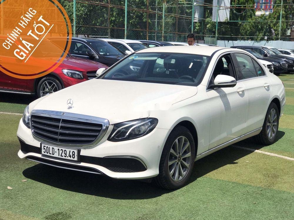 Mercedes-Benz E class   2019 - Cần bán xe Mercedes E200 2019, form mới 2019 