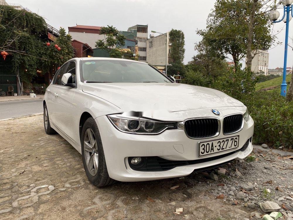 BMW 3 Series   2014 - Cần bán xe BMW 320i năm sản xuất 2014, nhập khẩu nguyên chiếc 