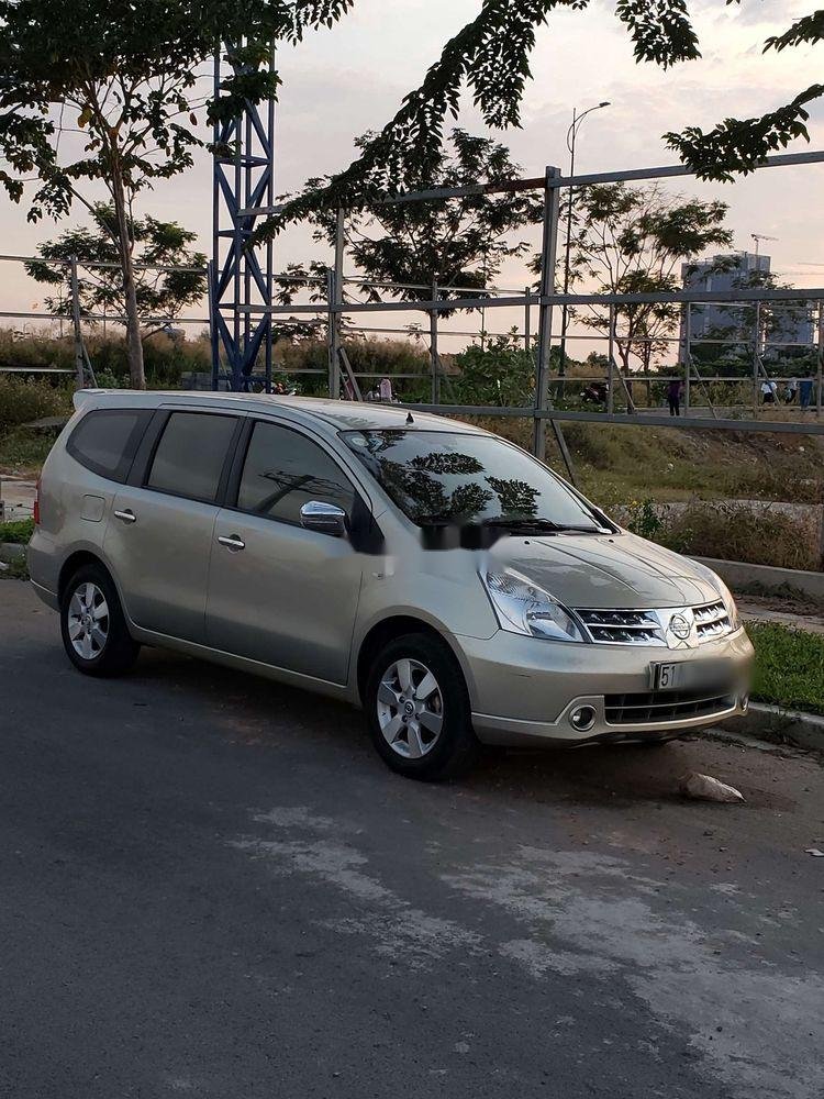 Nissan Livina  AT   2011 - Bán xe Nissan Livina AT sản xuất 2011 chính chủ