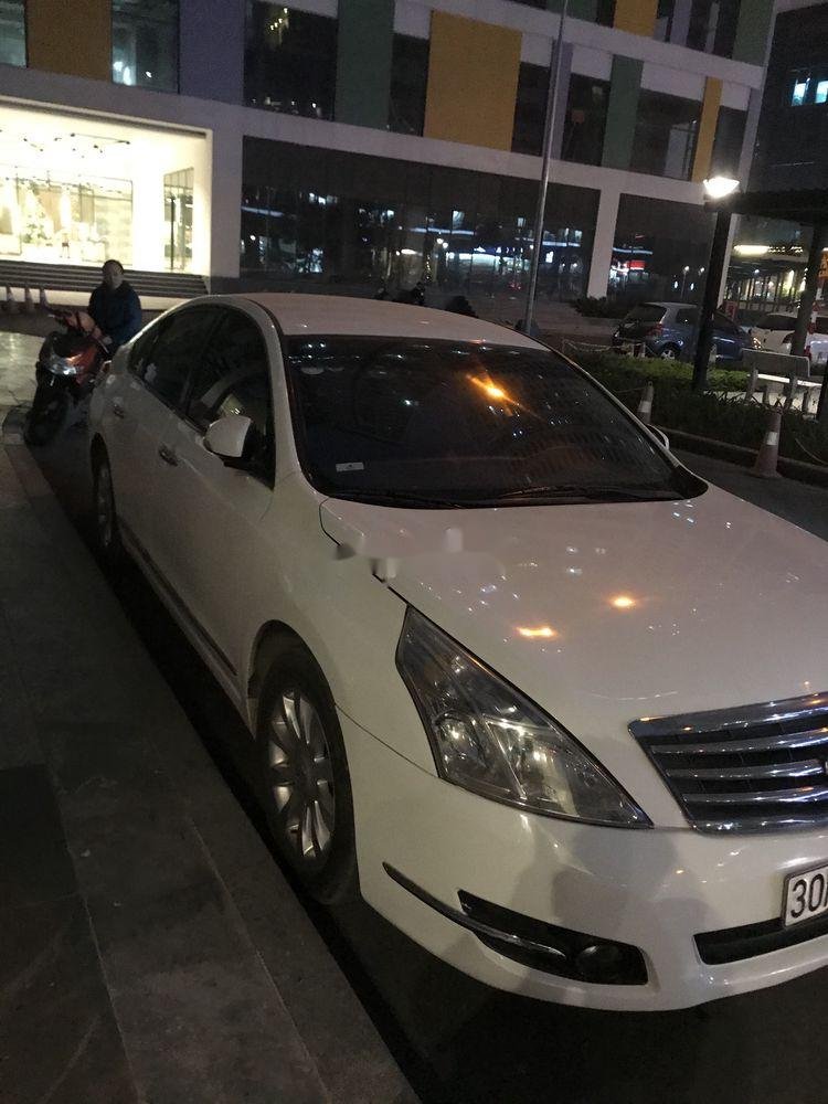 Nissan Teana   2011 - Cần bán xe Nissan Teana sản xuất năm 2011, màu trắng, nhập khẩu