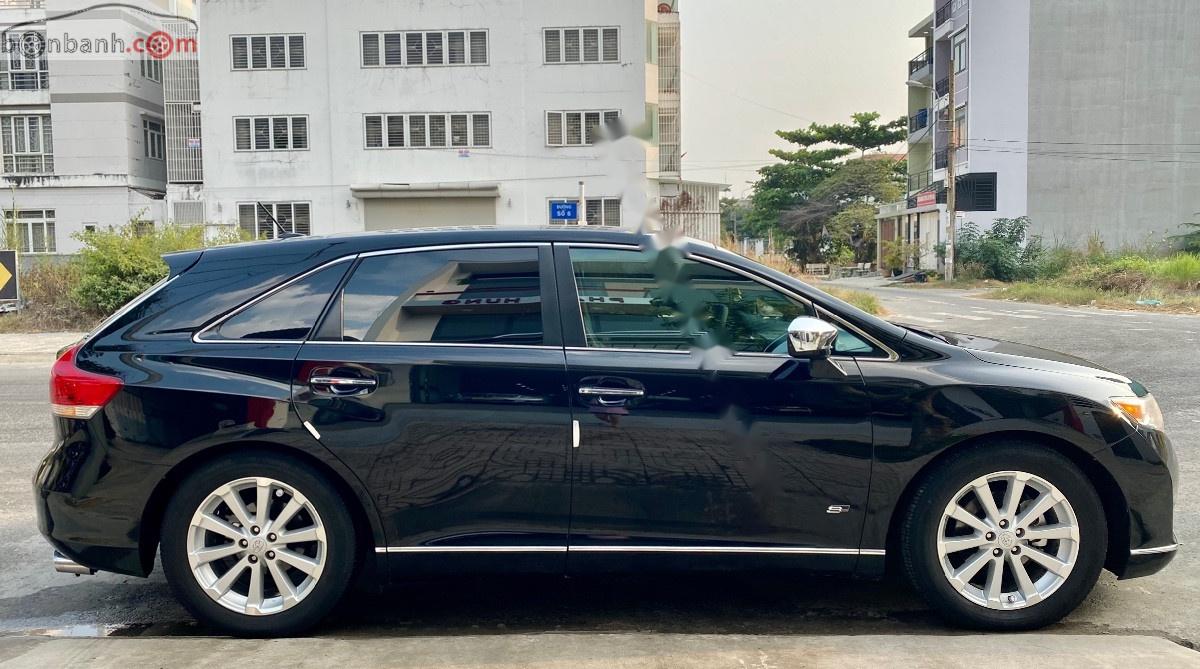 Toyota Venza   2010 - Cần bán Toyota Venza 2.7 năm sản xuất 2010, màu đen, nhập khẩu 