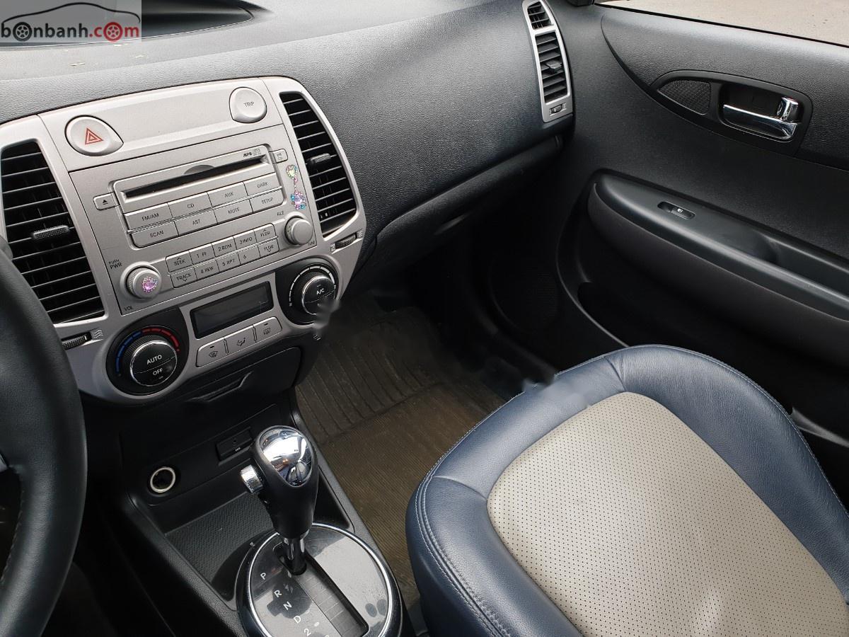 Hyundai i20 2010 - Bán Hyundai i20 2010, màu bạc, nhập khẩu 