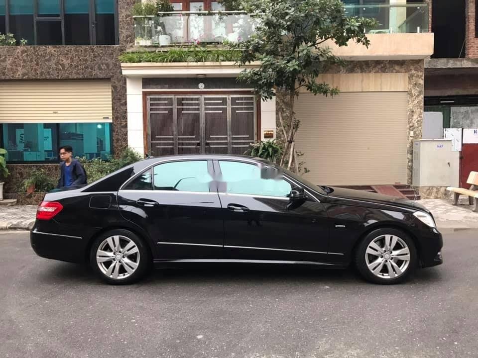 Mercedes-Benz E class   2011 - Bán Mercedes E250 2011, giá cạnh tranh