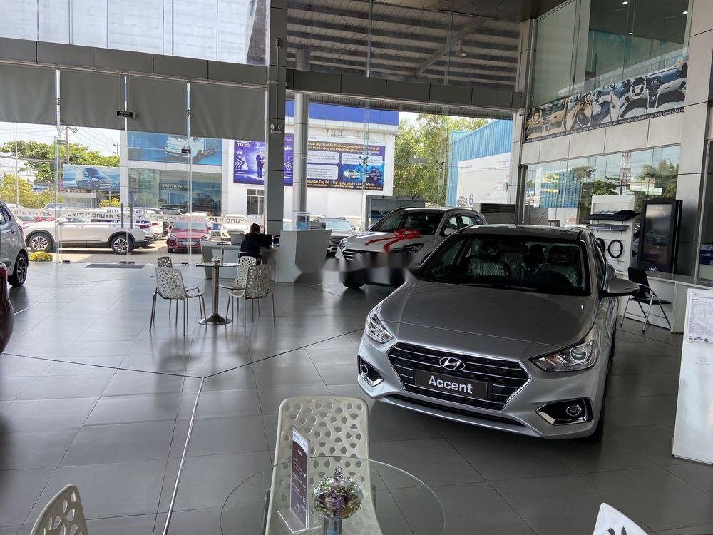 Hyundai Accent 2020 - Cần bán Hyundai Accent đời 2020, màu bạc, 542 triệu