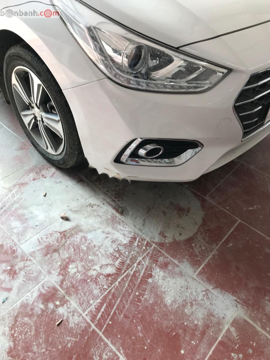 Hyundai Accent 1.4 ATH 2018 - Cần bán lại xe Hyundai Accent 1.4 ATH 2018, màu trắng