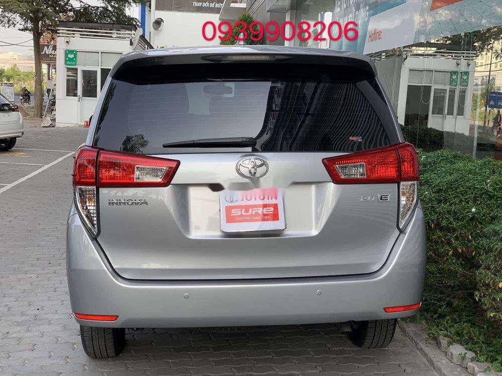 Toyota Innova    2016 - Cần bán xe Toyota Innova sản xuất năm 2016