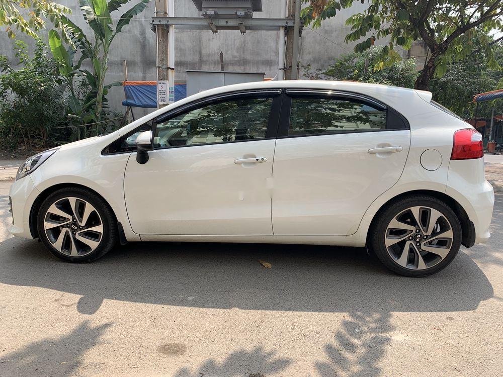 Kia Rio 1.4 AT 2016 - Cần bán xe Kia Rio 1.4 AT 2016, màu trắng, xe nhập