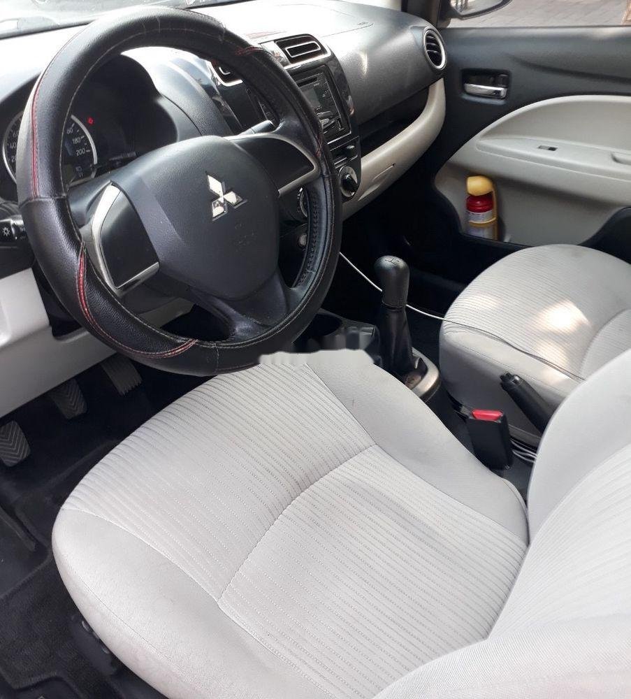 Mitsubishi Attrage 2015 - Bán ô tô Mitsubishi Attrage năm sản xuất 2015, màu xám số sàn, 248tr