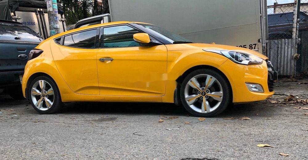 Hyundai Veloster 2011 - Bán Hyundai Veloster đời 2011, màu vàng, nhập khẩu nguyên chiếc, giá tốt