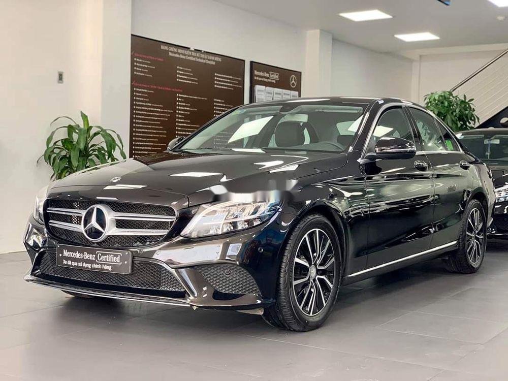 Mercedes-Benz C class C200 FL 2019 - Cần bán xe Mercedes C200 FL sản xuất năm 2019, màu đen