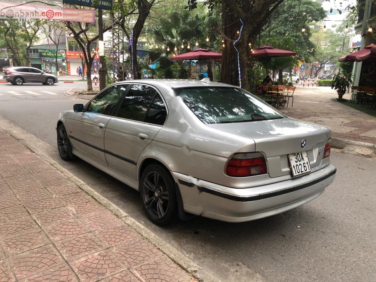 BMW 5 Series 1997 - Bán xe BMW 5 Series 528i MT sản xuất năm 1997, màu bạc, nhập khẩu nguyên chiếc, giá tốt