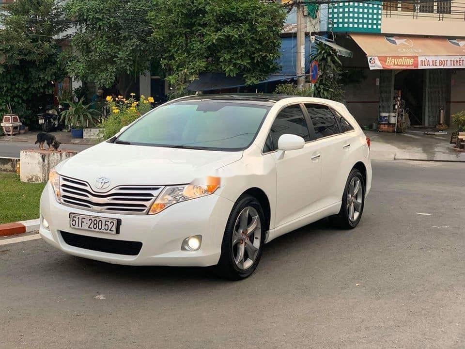 Toyota Venza 2010 - Bán ô tô Toyota Venza 2010, màu trắng, nhập khẩu nguyên chiếc còn mới