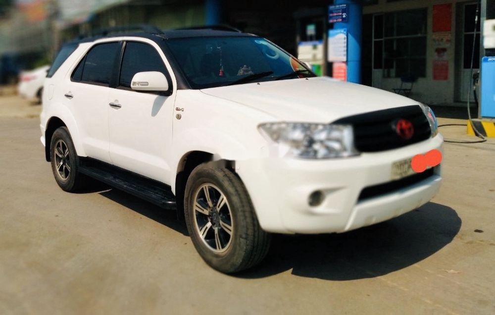 Toyota Fortuner 2010 - Bán Toyota Fortuner năm 2010, màu trắng, xe nhập