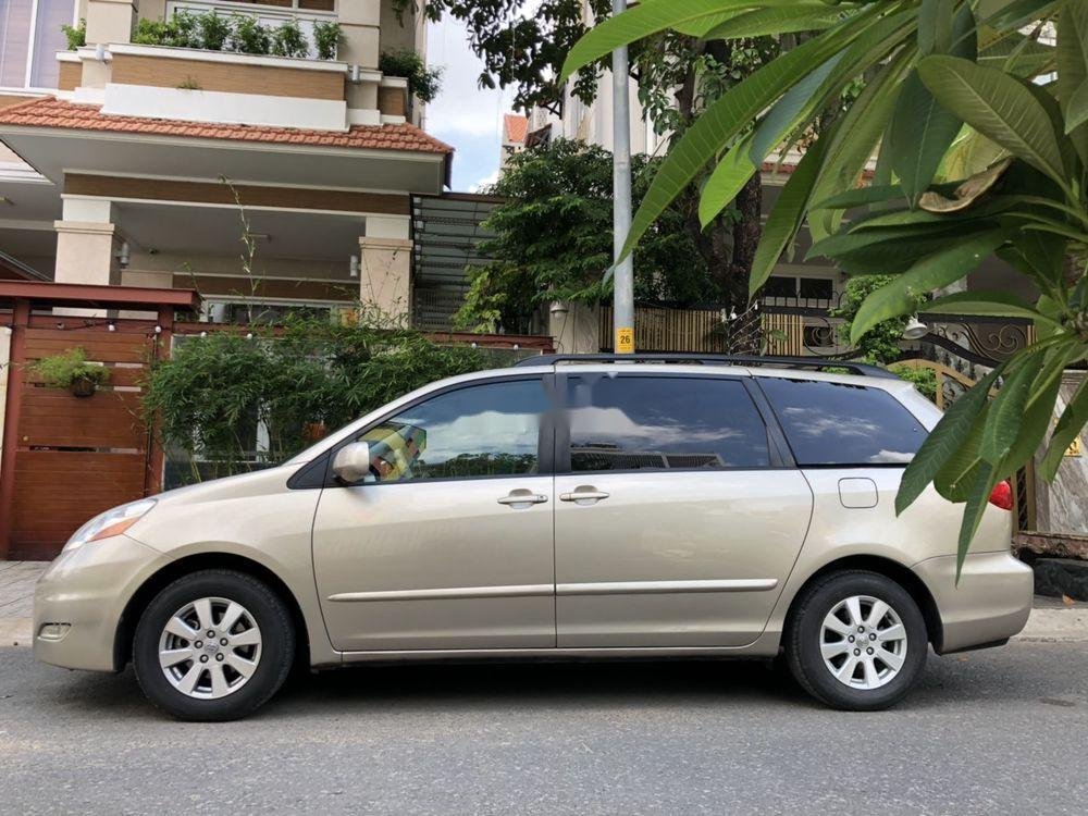 Toyota Sienna   LE 3.5L  2007 - Bán Toyota Sienna LE 3.5L đời 2008, nhập khẩu nguyên chiếc, 600 triệu