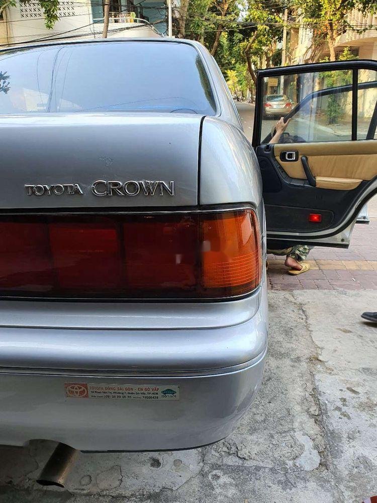 Toyota Crown 1993 - Bán xe Toyota Crown đời 1993, màu bạc, nhập khẩu