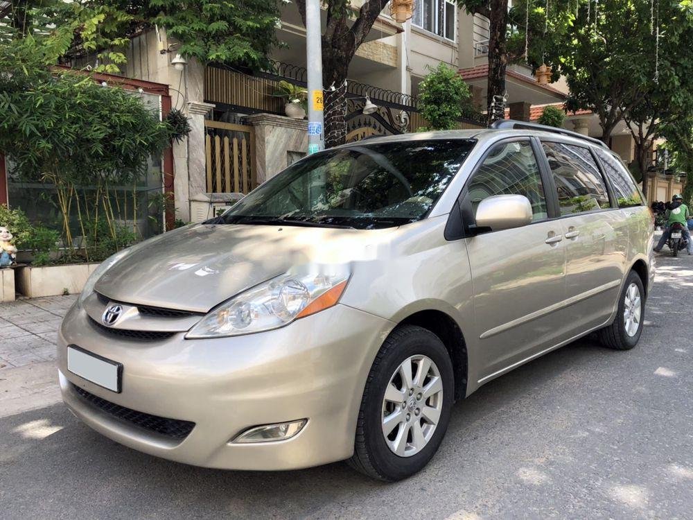 Toyota Sienna   LE 3.5L  2007 - Bán Toyota Sienna LE 3.5L đời 2008, nhập khẩu nguyên chiếc, 600 triệu