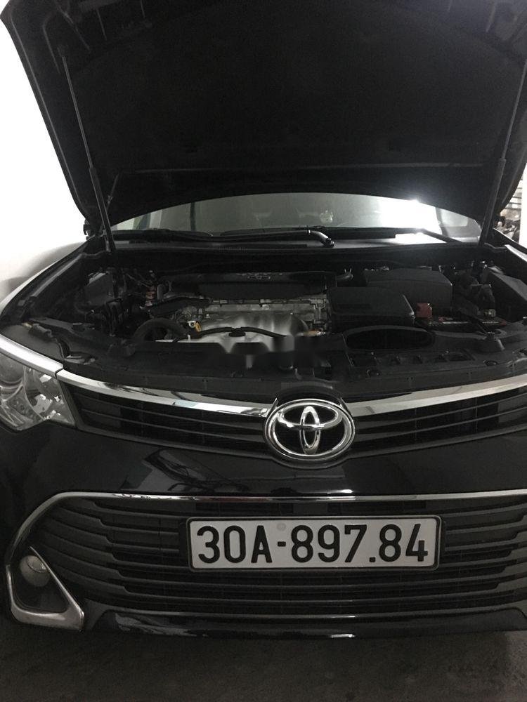 Toyota Camry 2015 - Cần bán xe Toyota Camry năm 2015, màu đen, giá tốt