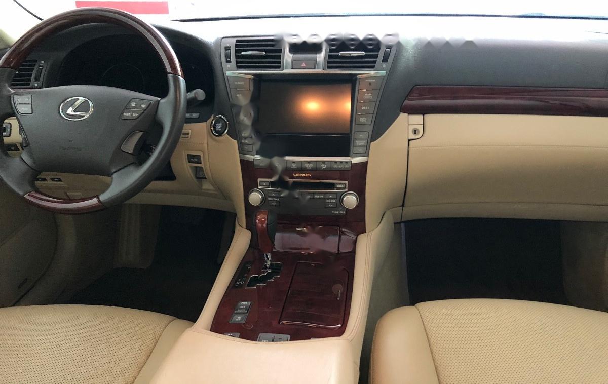 Lexus LS 460 AWD 2010 - Bán Lexus LS 460 AWD sản xuất năm 2010, màu đỏ, xe nhập