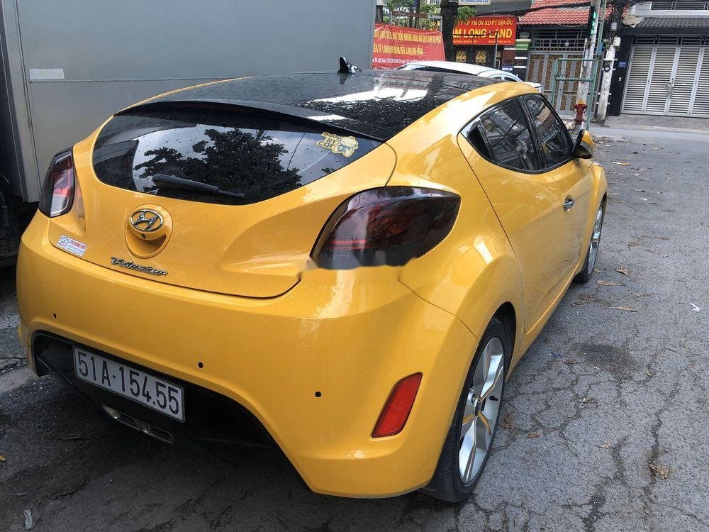 Hyundai Veloster 2011 - Bán Hyundai Veloster đời 2011, màu vàng, nhập khẩu nguyên chiếc, giá tốt