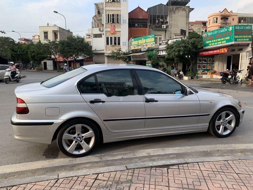 BMW 3 Series 2005 - Cần bán xe BMW 3 Series đời 2005, màu bạc giá cạnh tranh