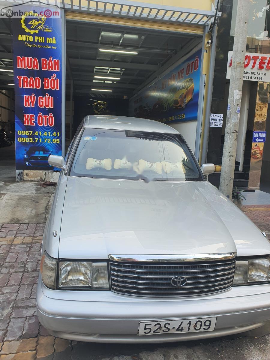 Toyota Crown 1993 - Bán Toyota Crown sản xuất năm 1993, màu bạc, nhập khẩu nguyên chiếc