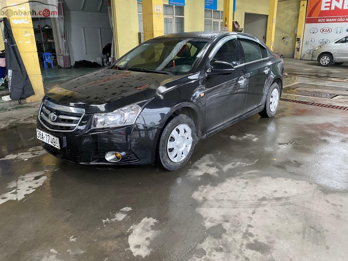 Daewoo Lacetti 2010 - Cần bán lại xe Daewoo Lacetti sản xuất 2010, màu đen, nhập khẩu nguyên chiếc số sàn