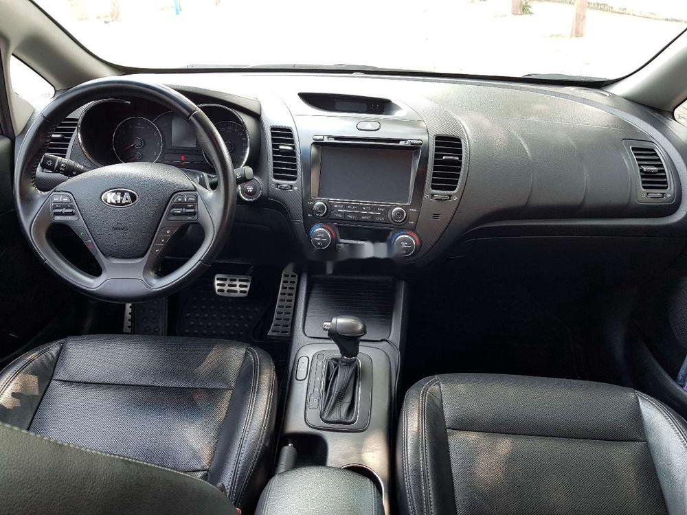 Kia K3 2013 - Bán Kia K3 1.6 AT sản xuất năm 2013, màu trắng, 449tr