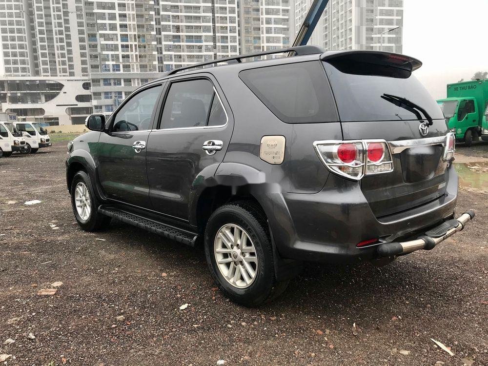 Toyota Fortuner   2.7V 4x2  2012 - Bán Toyota Fortuner 2.7V 4x2 sản xuất năm 2012, màu xám số tự động